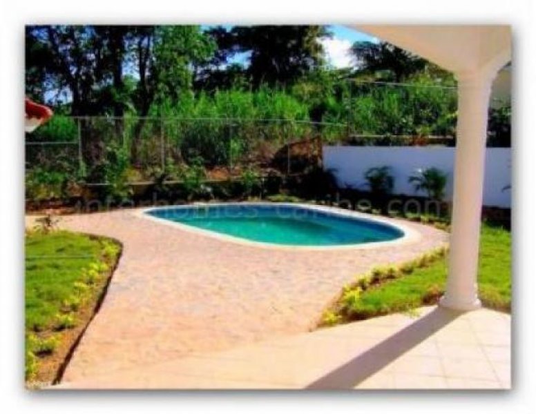 Sosúa/Dominikanische Republik Sosúa: Neu erbautes Haus in familiären Wohnanlage, großzügige Raumaufteilung mit 220 m² (2,367 sqft.) Wohnfläche auf zwei 