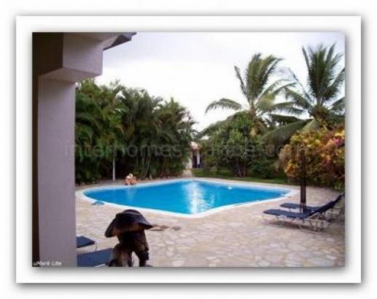 Sosúa/Dominikanische Republik Sosúa: Schöne, zentral gelegene Villa mit Gästehaus und geräumiger Terrasse mit Blick zum Pool. Haus kaufen