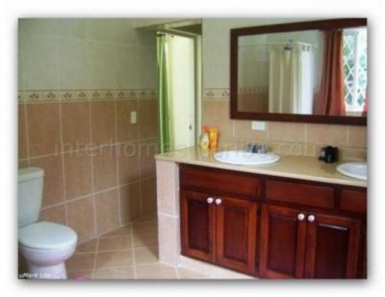 Sosúa/Dominikanische Republik Sosúa: Villa mit 170 qm (1 830 sqft) Wohnfläche auf 778 qm (8 372 sqft) Grundstück, drei Schlafzimmer, zwei ein halb Bäder