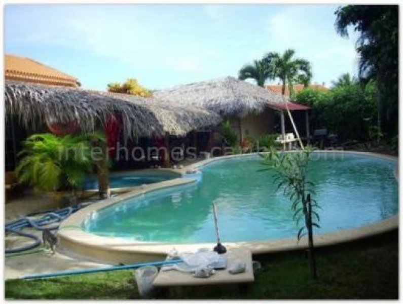 Sosúa/Dominikanische Republik Sosua: Haus mit 150 m² (1 614 sqft) Wohnfläche, drei Schlafzimmer, drei Bäder auf 800 m² (8 608 sqft) Grundstück mit Pool