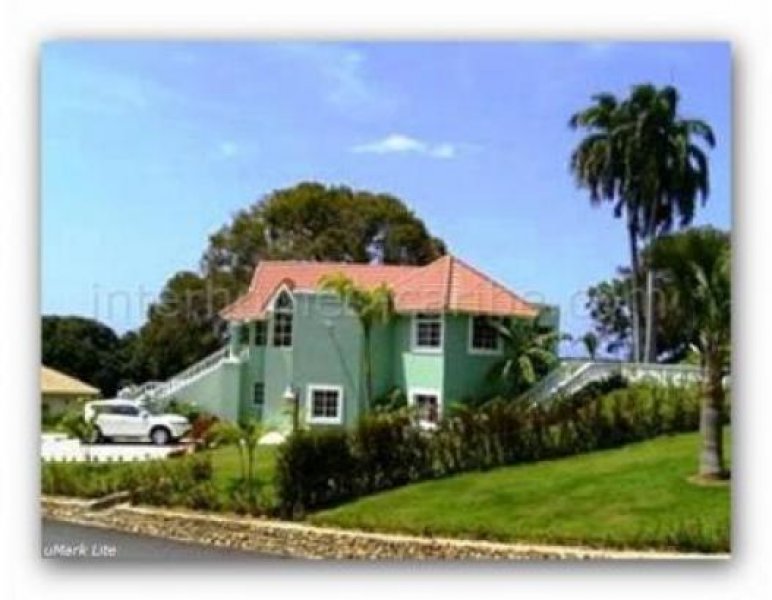 Sosúa/Dominikanische Republik Sosua: Neue Villa mit Meerblick in einer gepflegten Wohnanlage in Sosúa. Haus kaufen