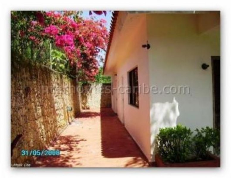 Sosúa/Dominikanische Republik Sosua: Villa mit 168 m² (1 808 sqft) Wohnfläche auf 800 m² (8 608 sqft) Grundstück, vier Schlafzimmer, ein Bad und Pool in 