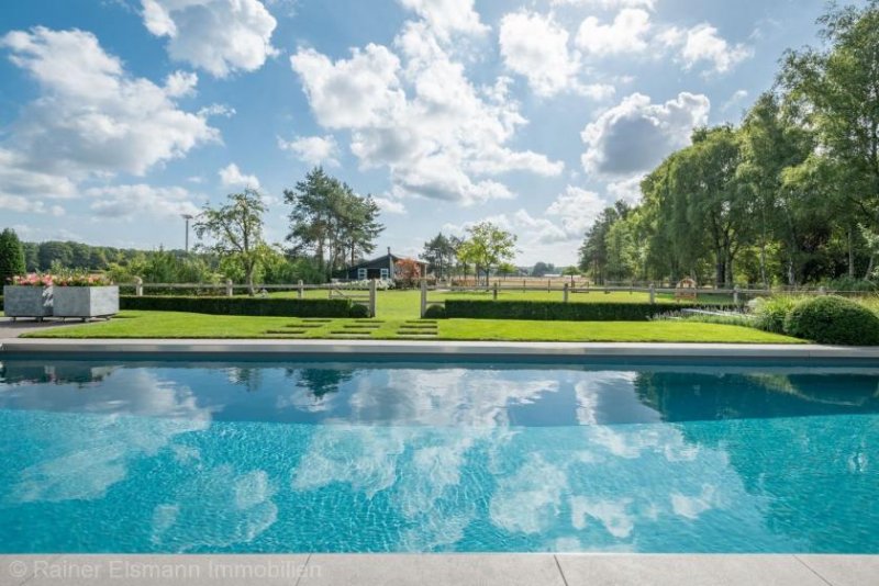 Emmerich am Rhein Elten: Moderne Traumvilla mit freiem Blick am Ortsrand von Elten Haus kaufen