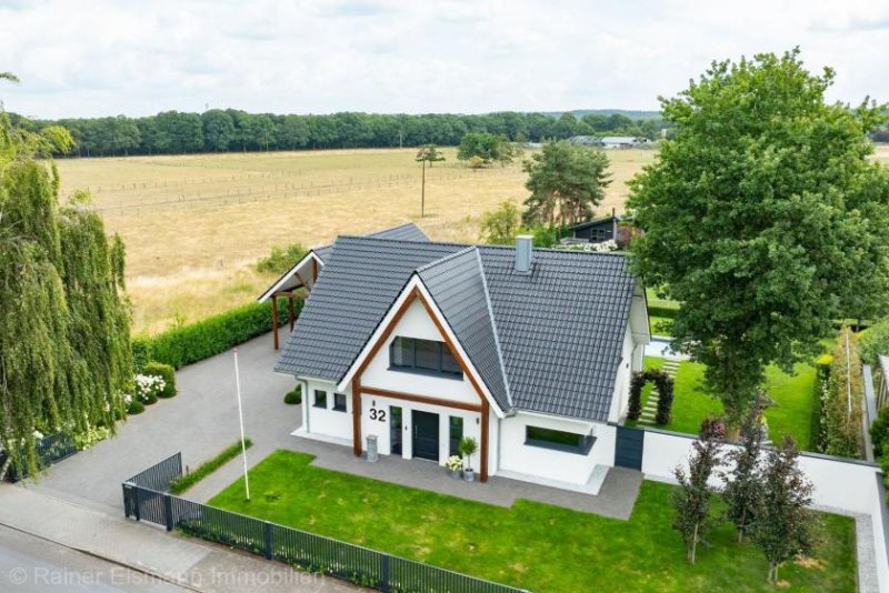 Emmerich am Rhein Elten: Moderne Traumvilla mit freiem Blick am Ortsrand von Elten Haus kaufen
