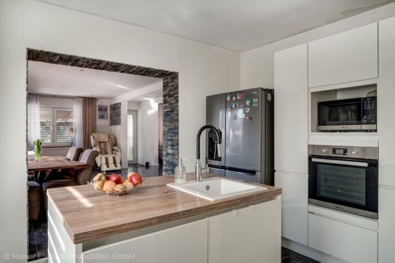 Emmerich am Rhein Emmerich-Hüthum: Freistehendes Einfamilienhaus mit Garten und Möglichkeit zum ebenerdigen Wohnen Haus kaufen