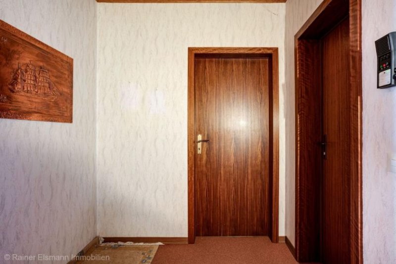 Emmerich am Rhein Emmerich-Hüthum: Viel Potenzial - Reihenmittelhaus mit sonnigem Garten Haus kaufen