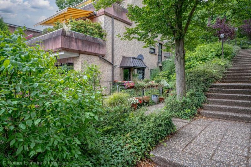 Emmerich am Rhein Emmerich: Ruhige Eigentumswohnung mit Balkon und Tiefgaragenstellplatz – zentral gelegen Wohnung kaufen