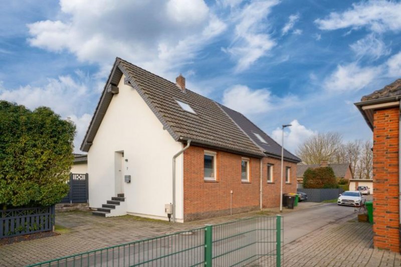 Emmerich am Rhein Vrasselt: Helle Doppelhaushälfte mit Südgarten und Feldblick Haus kaufen