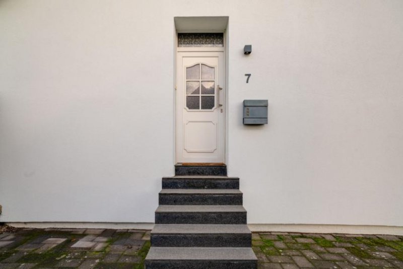 Emmerich am Rhein Vrasselt: Helle Doppelhaushälfte mit Südgarten und Feldblick Haus kaufen