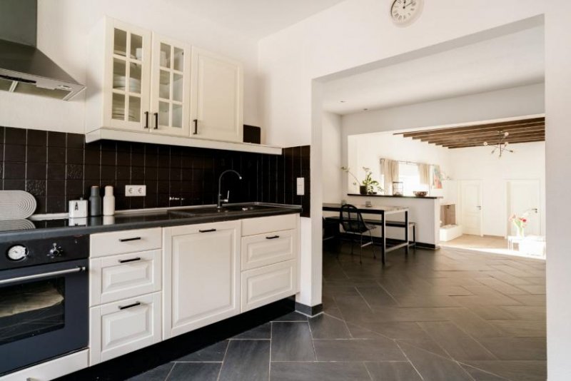 Emmerich am Rhein Vrasselt: Helle Doppelhaushälfte mit Südgarten und Feldblick Haus kaufen