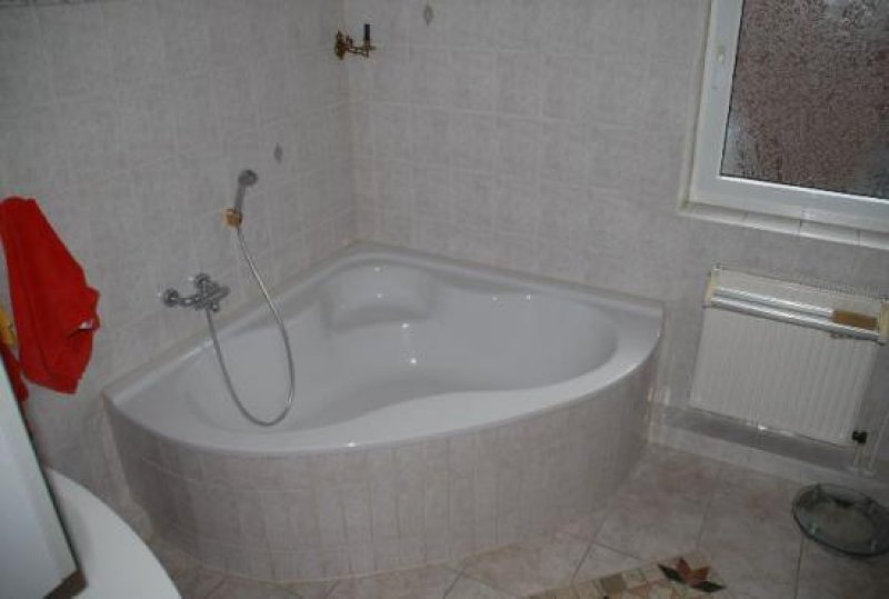 Voerde TOP DHH mit vielen Extras, Garten und Terrasse in ruhiger Wohnlage von Voerde zu verkaufen Haus kaufen