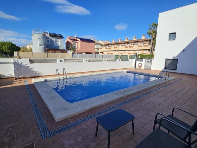Oliva Reihenhaus in Oliva Nova nur 500 Meter vom Strand entfernt Haus kaufen