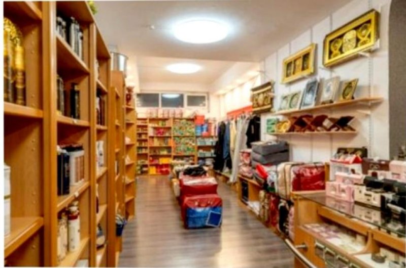 Duisburg VERKAUFT!!!!Top Investment im Zentrum
 Duisburgs: Vollvermietetes Wohn- und
 Geschäftshaus mit drei Garagen Haus kaufen