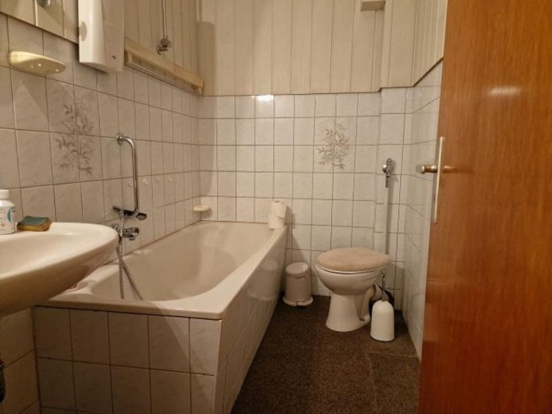 Duisburg *Interessante, gepflegte Kapitalanlage - Mehrfamilienhaus mit guter Rendite* Gewerbe kaufen