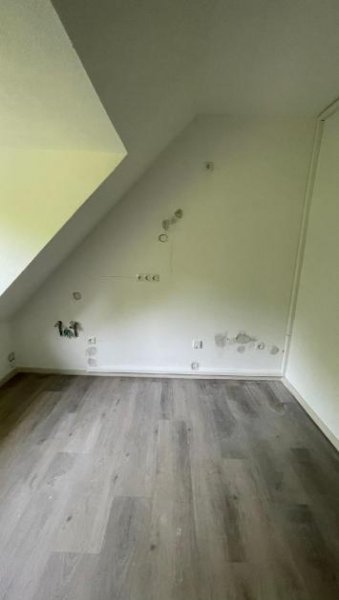 Rheinberg Rheinberg - sanierte 3 Zimmer Wohnung - zuätzlicher Raum auf gleicher Etage - Böden neu Wohnung kaufen
