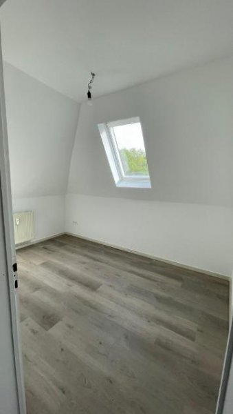 Rheinberg Rheinberg - sanierte 3 Zimmer Wohnung - zuätzlicher Raum auf gleicher Etage - Böden neu Wohnung kaufen