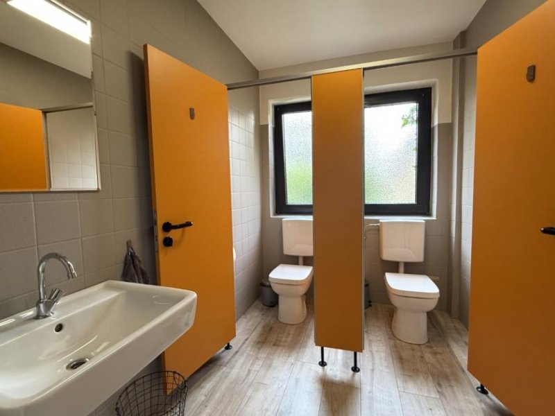 Kleve (Kreis Kleve) Zentral gelegen & vielseitig nutzbar: Solides Wohn- und Geschäftshaus in Kleve-Kellen! Gewerbe kaufen