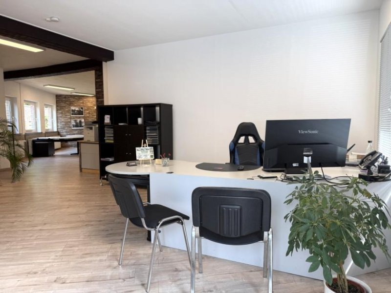 Kleve (Kreis Kleve) Zentral gelegen & vielseitig nutzbar: Solides Wohn- und Geschäftshaus in Kleve-Kellen! Gewerbe kaufen