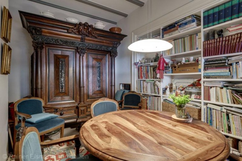 Bedburg-Hau Bedburg-Hau: Hof mit mehreren Wohneinheiten, Café, Scheune und großem Grundstück Haus kaufen