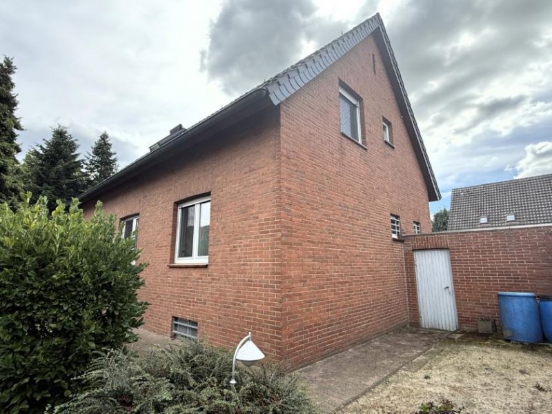 Kranenburg Geräumiges Einfamilienhaus am Ende einer Sackgasse im Herzen von Nütterden! Haus kaufen
