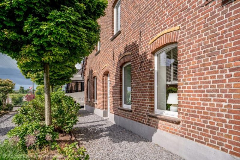 Goch Goch-Pfalzdorf: Kernsanierter Hof mit Einliegerwohnung bietet vielfältige Nutzungsmöglichkeiten Haus kaufen