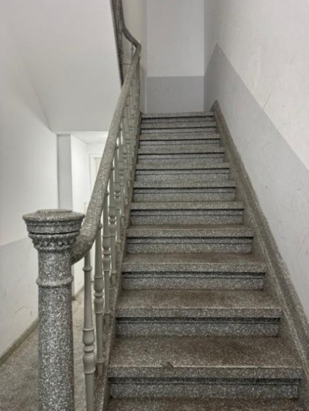 Krefeld Mitten im Zentrum - Modernisiertes Wohn-/Geschäftshaus in Krefeld Gewerbe kaufen