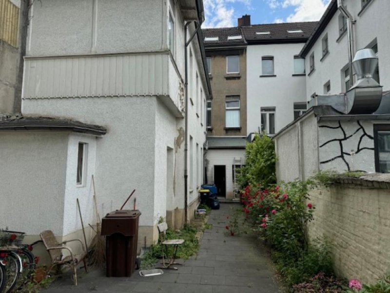 Krefeld Mitten im Zentrum - Modernisiertes Wohn-/Geschäftshaus in Krefeld Gewerbe kaufen