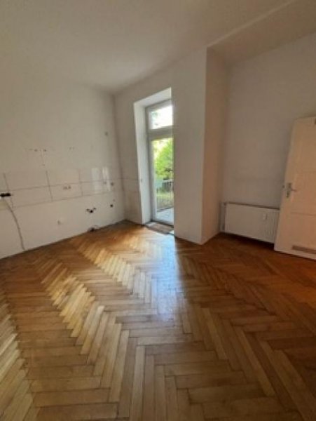 Krefeld RESERVIERT!!!!
Sehr Gepflegtes Mehrfamilienhaus mit soliden Mietverhältnissen im Zentrum Krefelds Haus kaufen