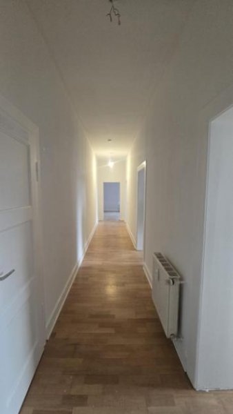 Krefeld RESERVIERT!!!!
Sehr Gepflegtes Mehrfamilienhaus mit soliden Mietverhältnissen im Zentrum Krefelds Haus kaufen