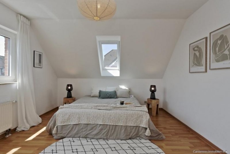 Tönisvorst WOHNEN MIT WEITBLICK … VERGLASTER ERKER … SONNIGER BALKON & KOMFORTABLER TIEFGARAGENPLATZ Wohnung kaufen