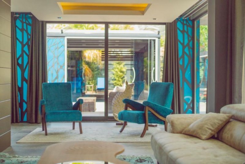 Fethiye Atemberaubende Luxus Villa mit Innen- und Außenpool in guter Lage Haus kaufen