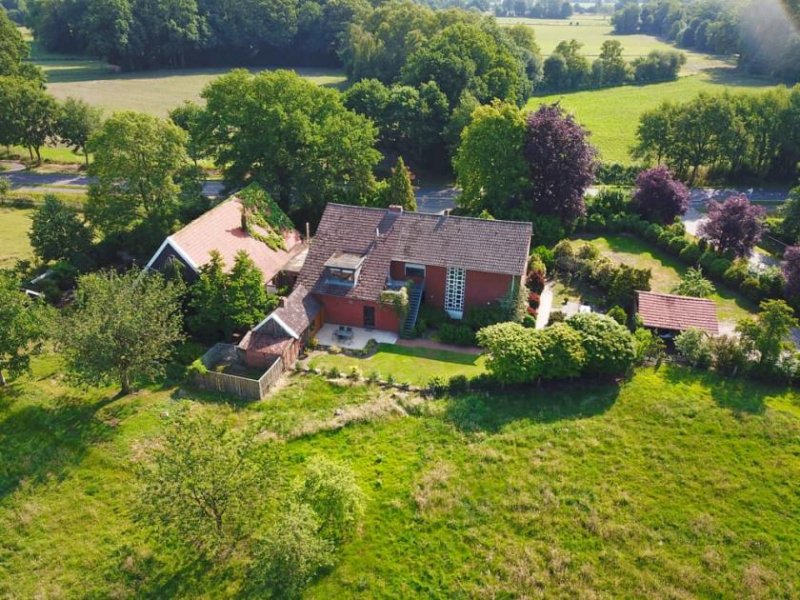 Nordhorn Resthof - 2 Wohneinheiten mit Nebengebäuden - Pferdehaltung möglich. Haus kaufen