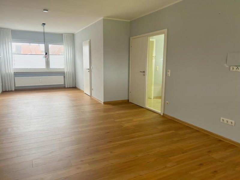 Nordhorn #RESERVIERT# Gepflegtes Zweifamilienhaus mit vermieteter Einheit in Nordhorn Haus kaufen