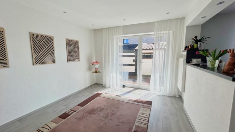 Ibbenbüren Erdgeschosswohnung mit Garten und Garage - solide Gelegenheit in Ibbenbüren-Püsselbüren Wohnung kaufen