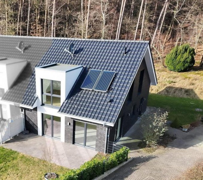 Ibbenbüren Neuwertige Doppelhaushälfte in traumhafter Waldrandlage Haus kaufen