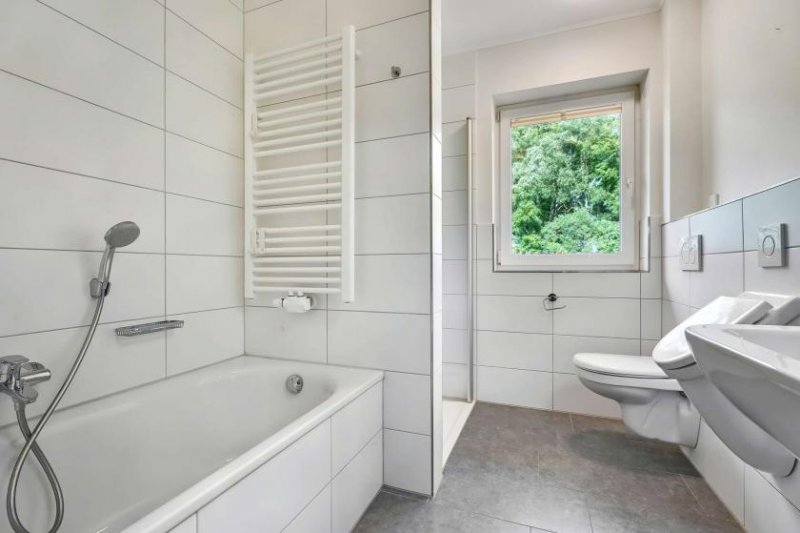 Mettingen Modernes Landhaus von 2014 mit Doppelgarage + über 18.000 m² Grundstück – ideal für Pferdeliebhaber Haus kaufen