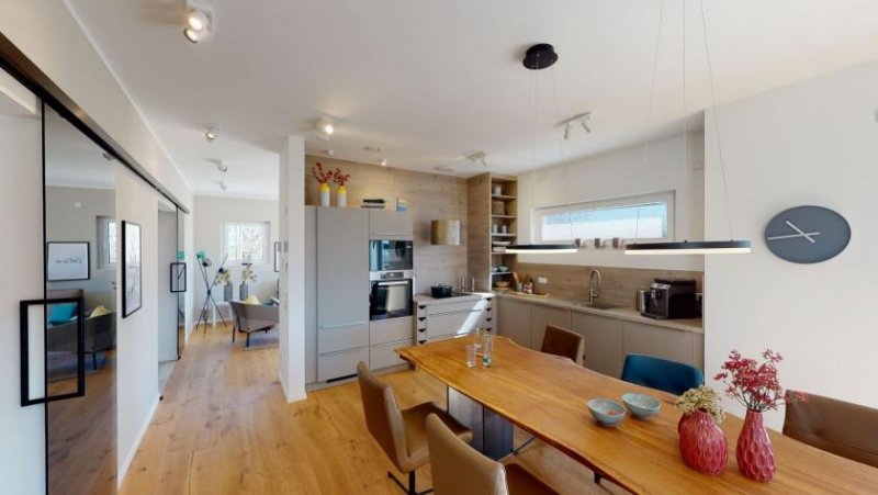 Ladbergen BAUHAUS-STIL TRIFFT MODERNE Haus kaufen