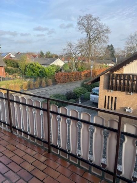 Emlichheim *Familienfreundliches Haus mit Ausbaupotenzial – Großes Grundstück, Garage, Balkon & mehr* Haus kaufen