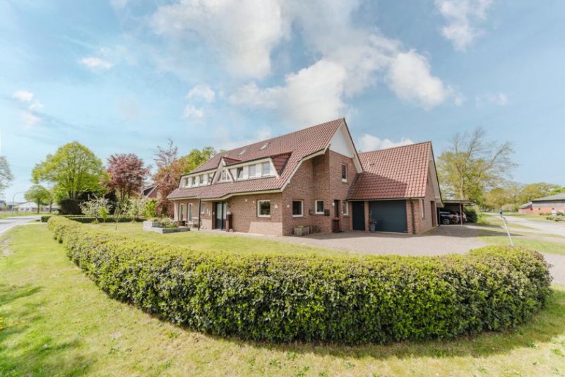 Laar Sehr attraktives Wohnhaus mit zwei Einheiten und großem Außenbereich in Laar Haus kaufen