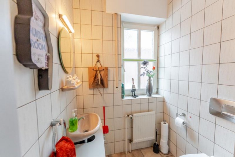 Esche Gepflegtes Zweifamilienhaus in zentraler Lage von Veldhausen Haus kaufen