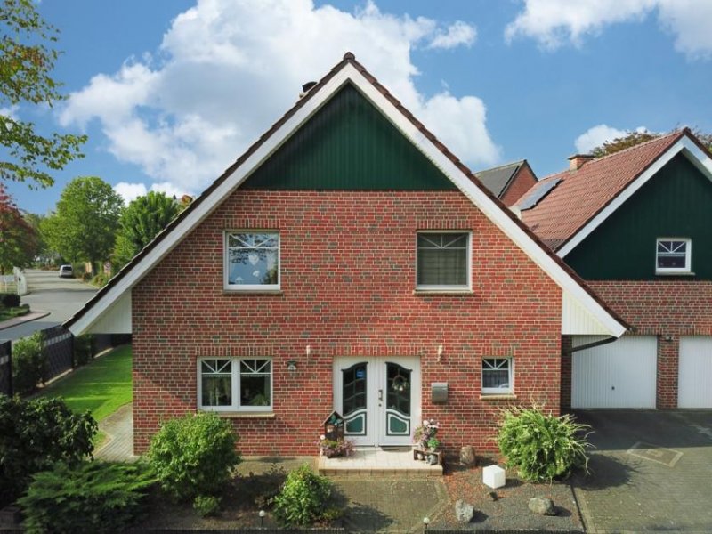 Neuenhaus Attraktive Doppelhaushälfte mit eigenem Grundstück in Neuenhaus Haus kaufen