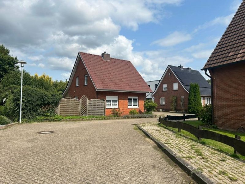 Neuenhaus Gepflegtes Einfamilienhaus in Neuenhaus – eine gute Investitionsmöglichkeit Haus kaufen