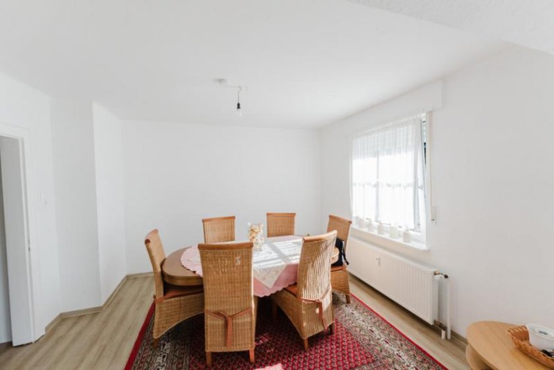 Uelsen Einfamilienhaus mit Einliegerwohnung - Nachbarhaus ebenfalls zu verkaufen Haus kaufen