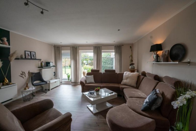 Hoogstede Traumhaftes Zweifamilienhaus in Alleinlage von Hoogstede - Scheerhorn Haus kaufen