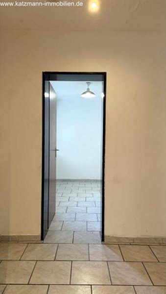 Bergheim 3-Zimmer EG-Wohnung mit Terrasse und hoher Mietrendite zu verkaufen Wohnung kaufen