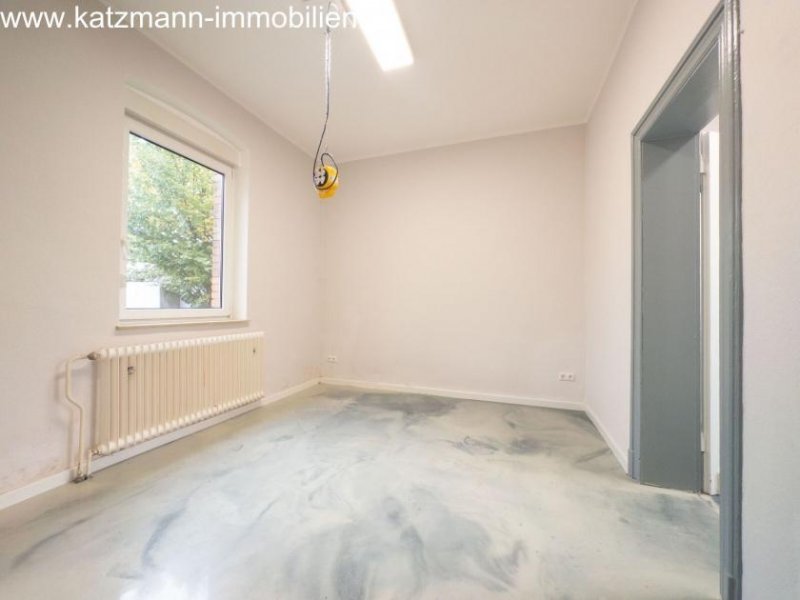 Kerpen Provisionsfrei: Büro-/Wohnhaus inkl. Anbau u. großen Innenhof zu verkaufen Gewerbe kaufen