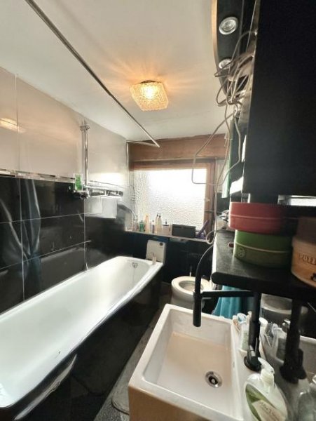 Kerpen CITYHOUSE: Ohne Käuferprovision! Wohn- und Geschäftshaus mit Postfiliale, Western Union & Kiosk! Haus kaufen