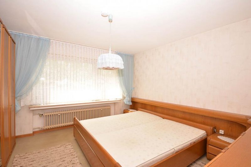 Brühl BADORF: Freistehender Bungalow in Waldnähe mit schönem Grundstück Haus kaufen