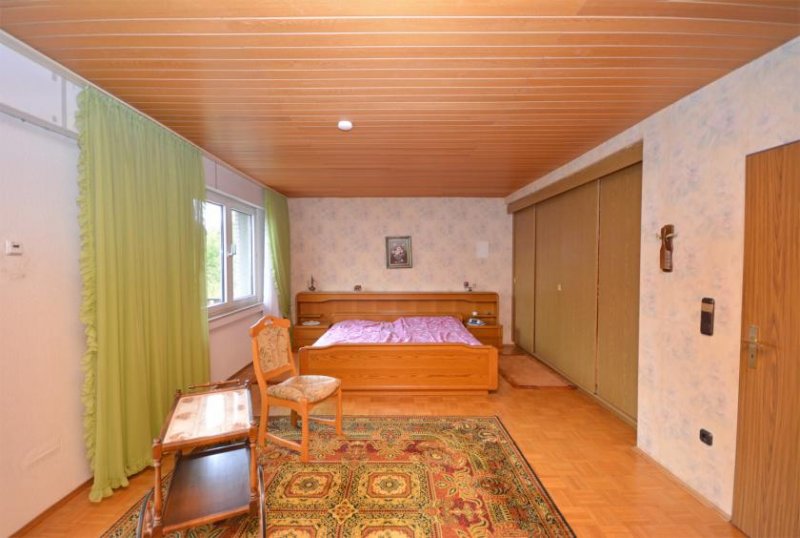 Brühl Facettenreiches Eckhaus mit viel Platz in ruhiger Lage Haus kaufen