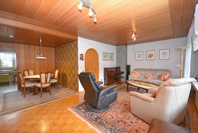 Brühl Facettenreiches Eckhaus mit viel Platz in ruhiger Lage Haus kaufen